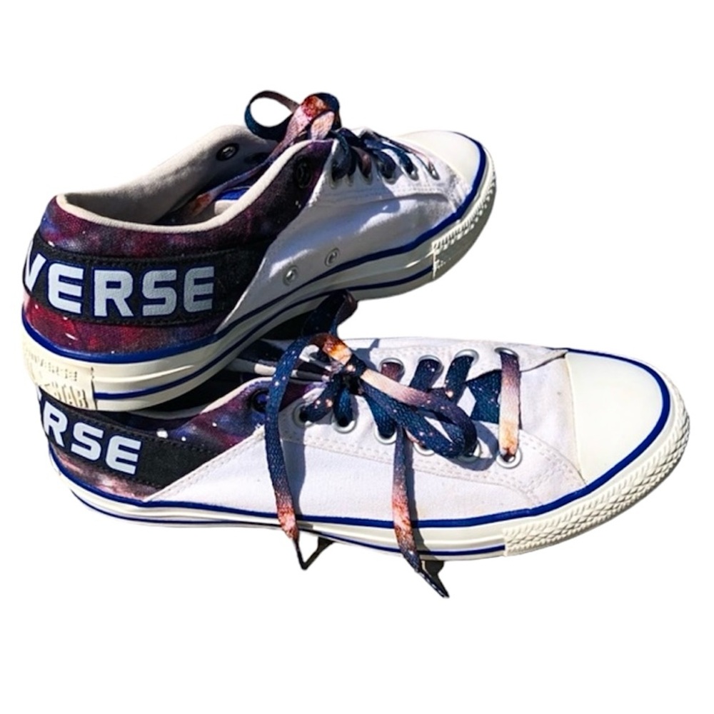 - Converse Sz 10 White/Galaxy Converse All-Stars! NEW GALAXY LACES! EUC!